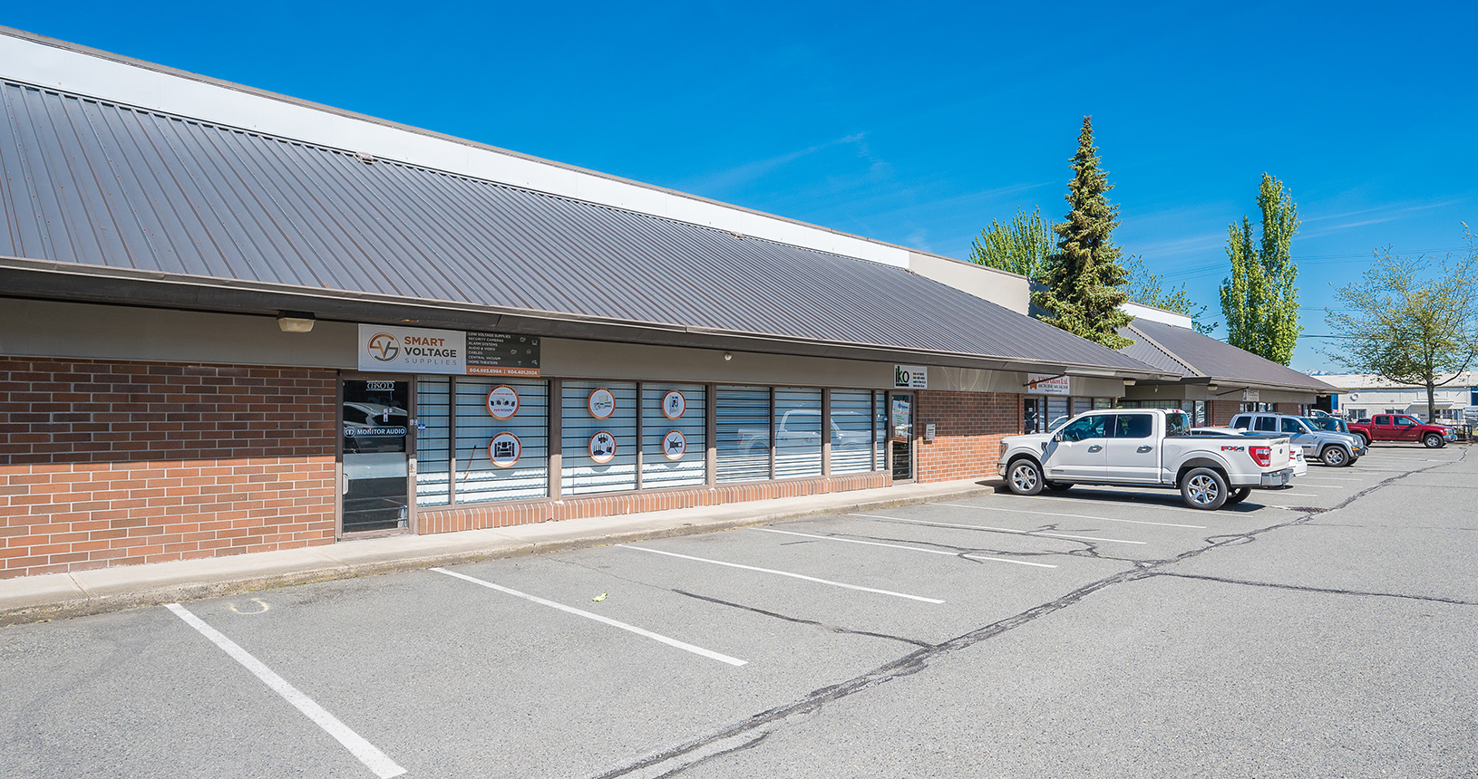 Anvil Way Industrial Centre: Exterior